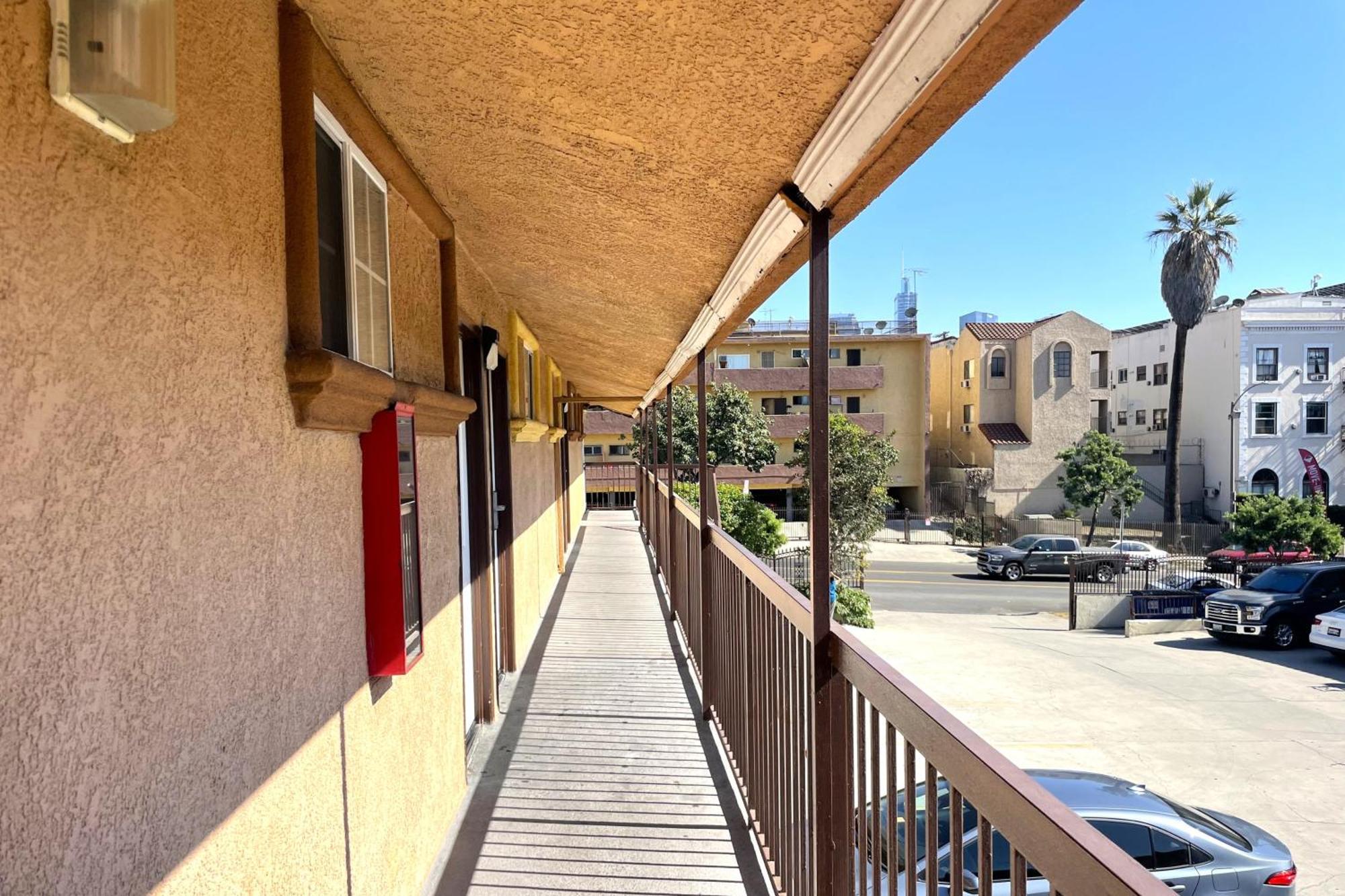 Travel Inn — Photos 1